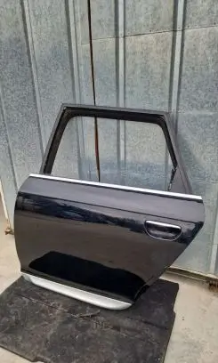 Audi A6 S6 C6 4F Rear door