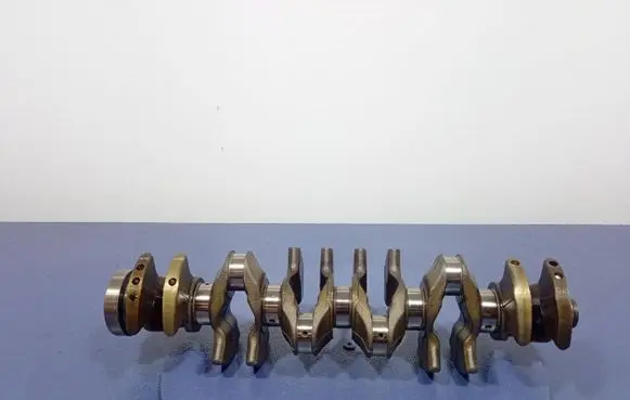 BMW M2 F87 Crankshaft 8095728