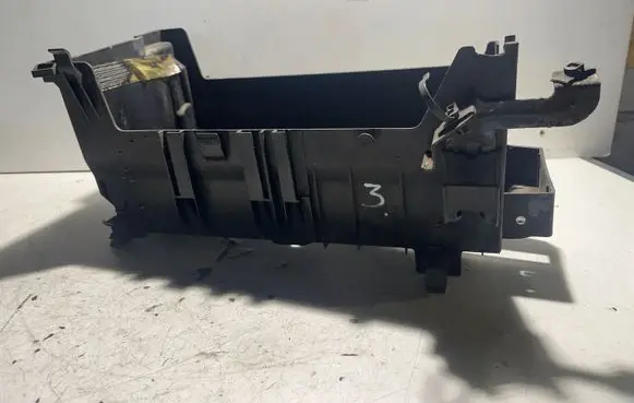 Opel Insignia A Battery tray 