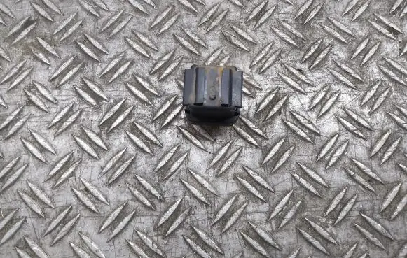 Toyota Yaris Verso Glow plug pre-heat relay 