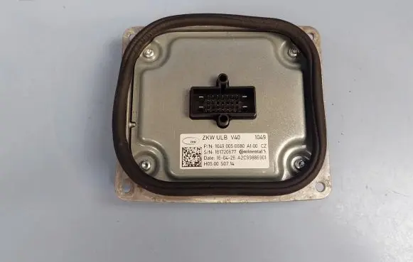 Volvo V40 Headlight ballast module Xenon A2C99886901 10490050680 31420449
