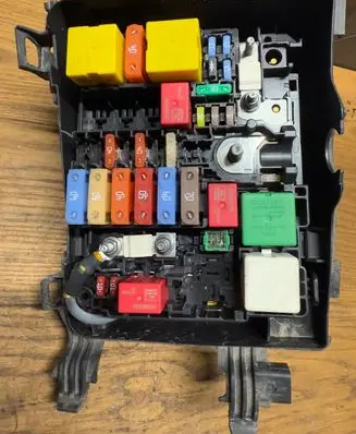 Opel Grandland X Fuse module