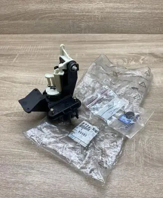 Peugeot 406 Tailgate exterior lock 8726K6 9633314180 N0500264