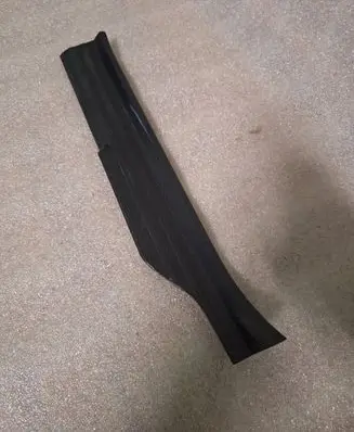 Volkswagen PASSAT B2 Rear sill trim cover 323853806