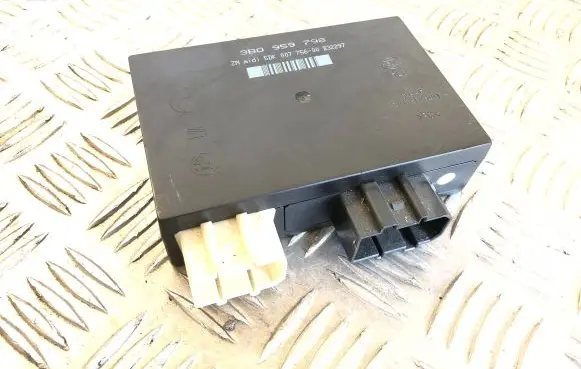 Volkswagen PASSAT B5 Comfort/convenience module 3B0959798 5DK00775600