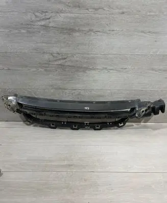 Front bumper lower grill