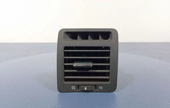 Toyota Corolla Verso E121 Dashboard side air vent grill/cover trim 5566013020