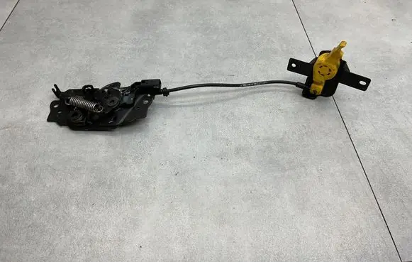 Ford Kuga II Engine bonnet/hood lock/catch 