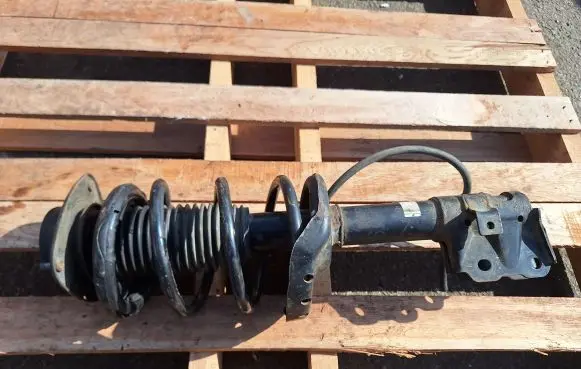 Subaru Forester SH Front shock absorber with coil spring 20310SC040