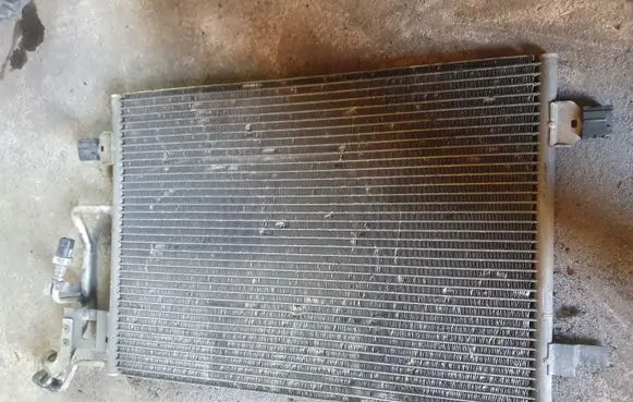 A/C cooling radiator (condenser)