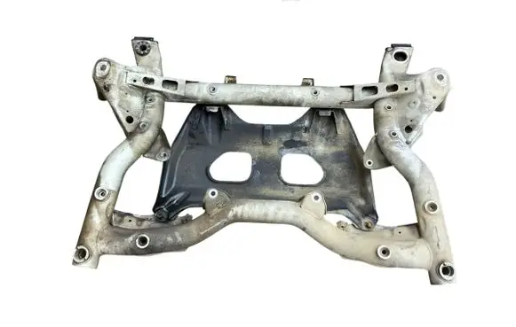 Mercedes-Benz E W212 Front subframe A218628011 218628011