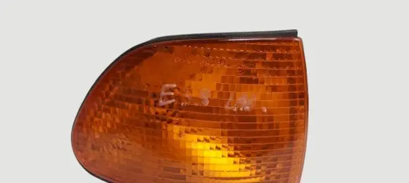 BMW 7 E38 Front indicator light 63138352136