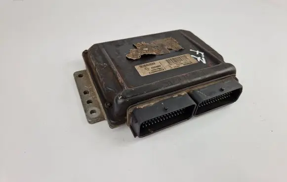 Renault Scenic I Engine control unit/module 8200056873 S110038000A