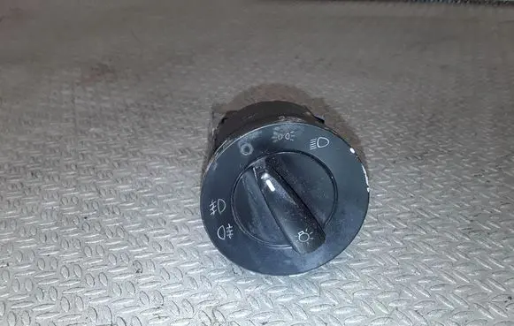 Volkswagen PASSAT B5.5 Light switch 1C0941531A