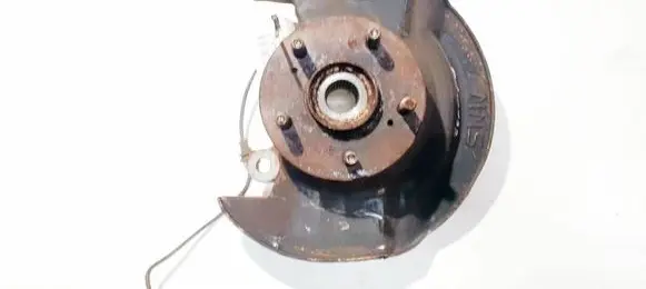 Honda CR-V Front wheel hub