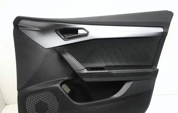 Cupra Formentor Front door card panel trim 5FC867132 5FA837114A