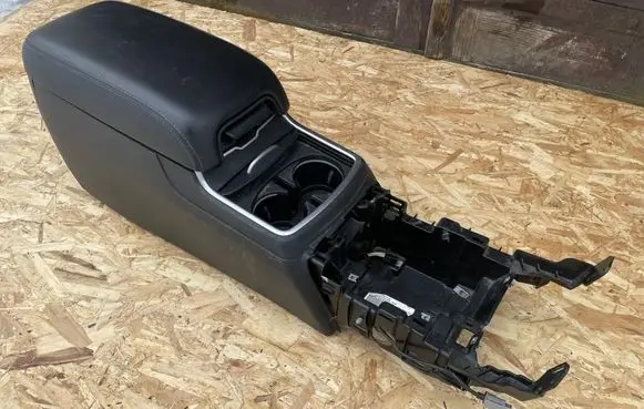 Dodge Charger Armrest 6ED901X9AH
