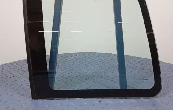 Ford Maverick Rear side window