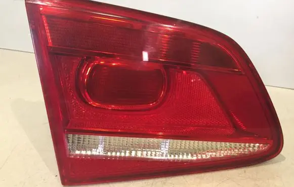 Volkswagen PASSAT B7 Tailgate rear/tail lights 3AE945093K