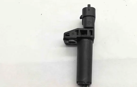 Mercedes-Benz E W212 Crankshaft position sensor A2769050700