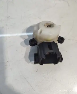 Volkswagen Golf VII Ignition lock