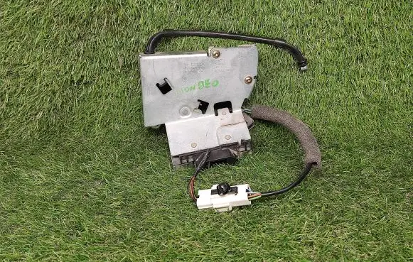 Ford Mondeo Mk III Tailgate/trunk/boot lock/catch/latch 2S7143102AB