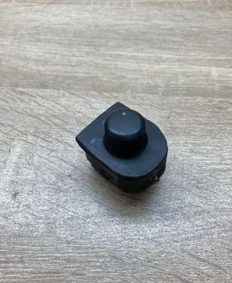 Volkswagen PASSAT B5.5 Wing mirror switch 1J1959565F