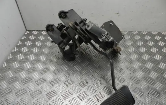 Lancia Voyager Brake pedal 68053944AE VD21208