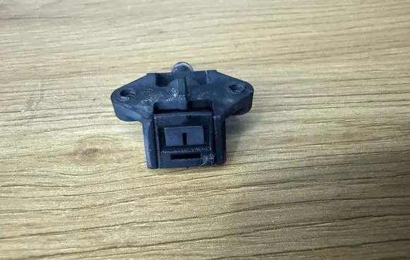 Honda Civic Windshield washer spray nozzle