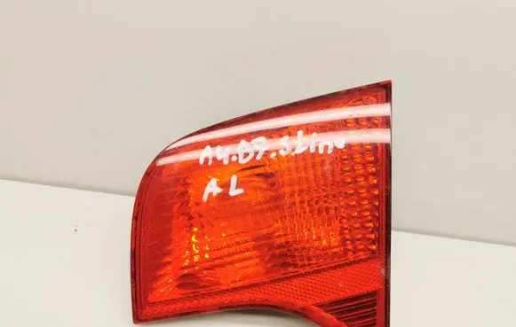 Audi A4 S4 B7 8E 8H Tailgate rear/tail lights 96503802