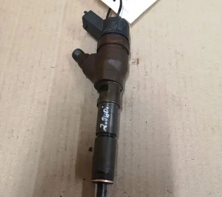 Citroen Xantia Fuel injector 0445110008