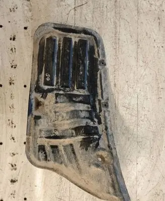 Mitsubishi Grandis Pickup box liner 