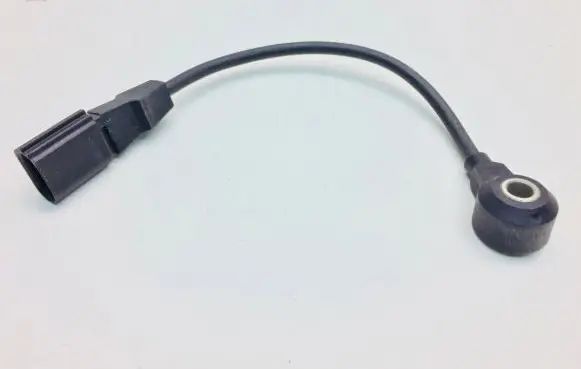Volkswagen New Beetle Detonation knock sensor 022905377