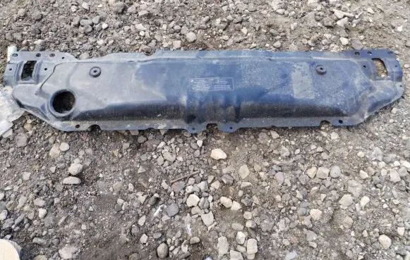 BMW 5 E60 E61 Radiator support slam panel 7147088