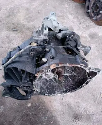 Ford Kuga I Manual 5 speed gearbox AV4R7002AC