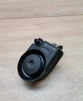 Volkswagen PASSAT B6 Horn signal 1k0951605c f005v00327