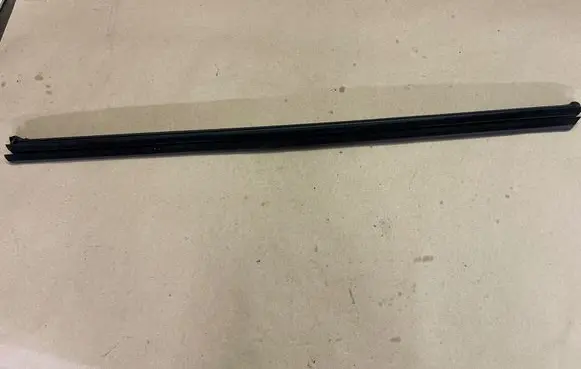 Volkswagen ID.3 Rubber seal loading door window/glass 10A837479a 10A837480a