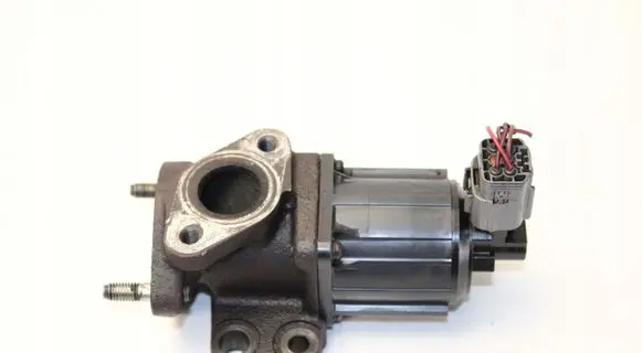 Mazda 5 EGR valve cooler 
