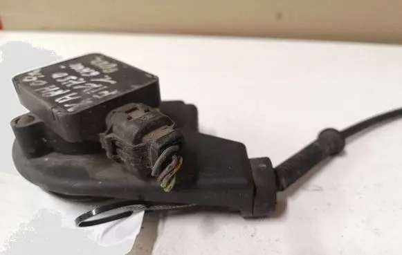 Citroen Xsara Picasso Accelerator pedal position sensor 9643365680 445821001002