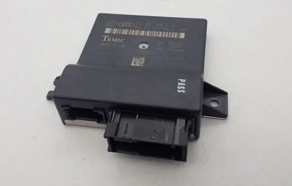 Audi A6 S6 C6 4F Gateway control module 4F0907468D 4F0910468A