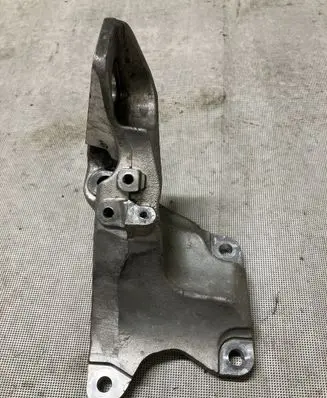 Land Rover Range Rover L405 Engine mounting bracket CPLA6037DC