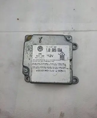 Volkswagen PASSAT B5 Airbag control unit/module 1J0909604 5WK4200 50970212