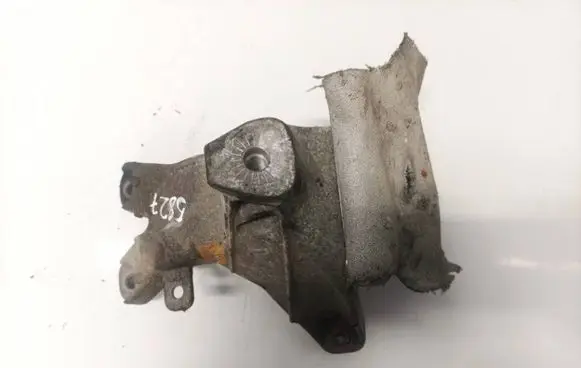 Audi A5 8T 8F Engine mounting bracket