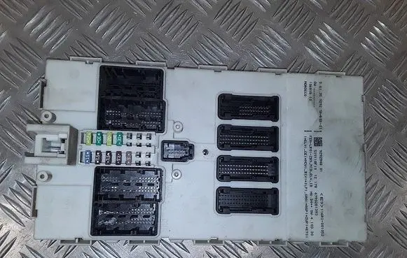 BMW 3 F30 F35 F31 Engine control unit/module 9292948