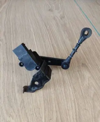 Land Rover Discovery 5 Air suspension front height level sensor CPLA3D026AA 304092