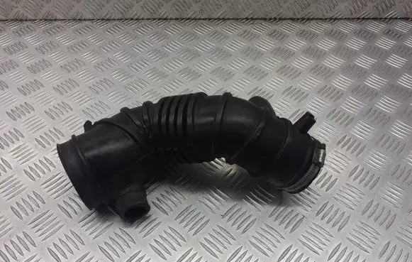 Volvo S40, V40 Air intake hose/pipe MR312759