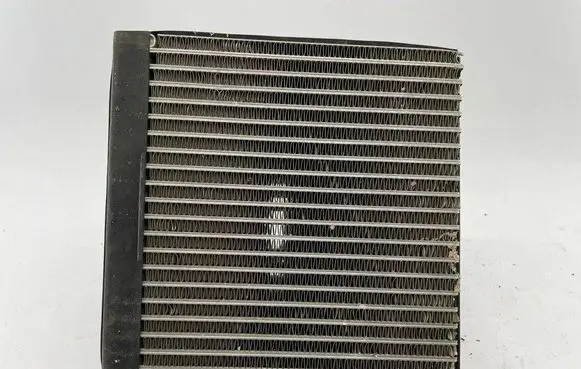 Air conditioning (A/C) air dryer