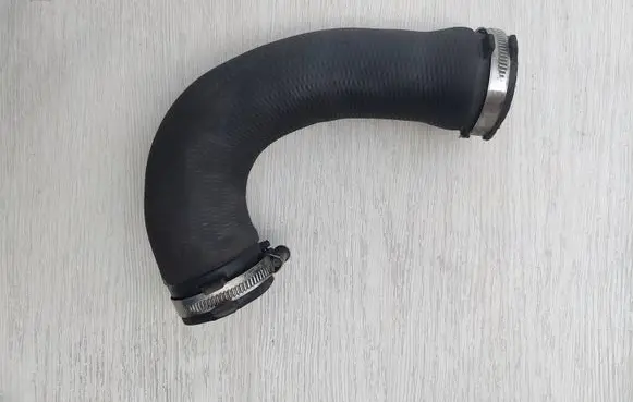 Audi A5 8T 8F Intercooler hose/pipe 8K0145709H