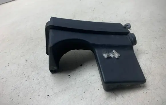 Mercedes-Benz C W203 Vacuum air tank A6110780290 054523