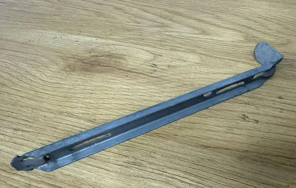 Volvo XC90 Headlight/headlamp mounting bracket 8637182